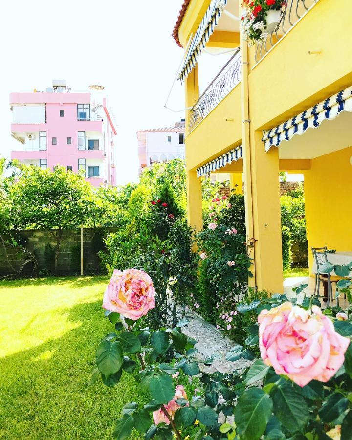 Vila Aliaj Special Rooftop Room For Two Durrës Esterno foto