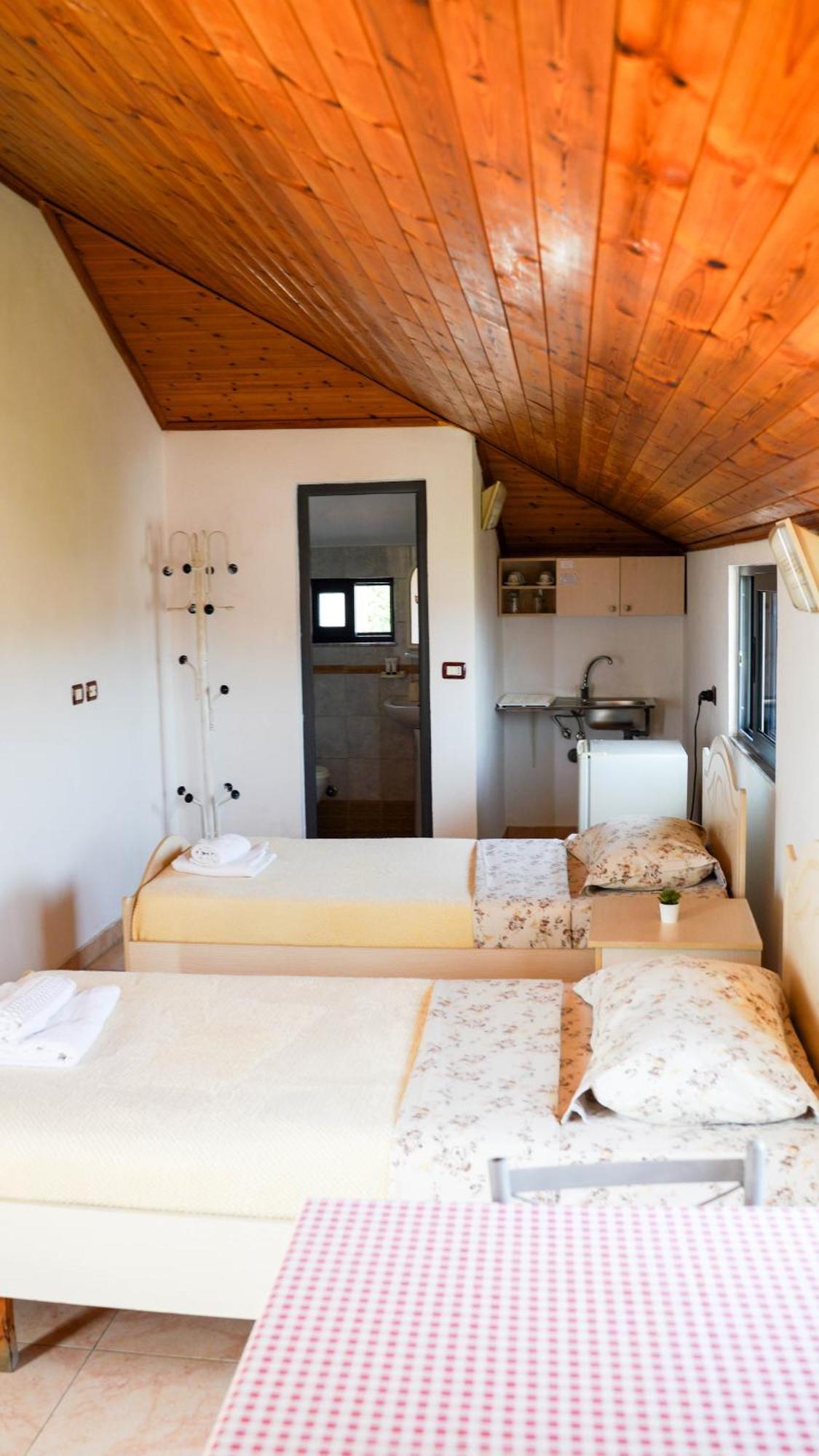 Vila Aliaj Special Rooftop Room For Two Durrës Esterno foto